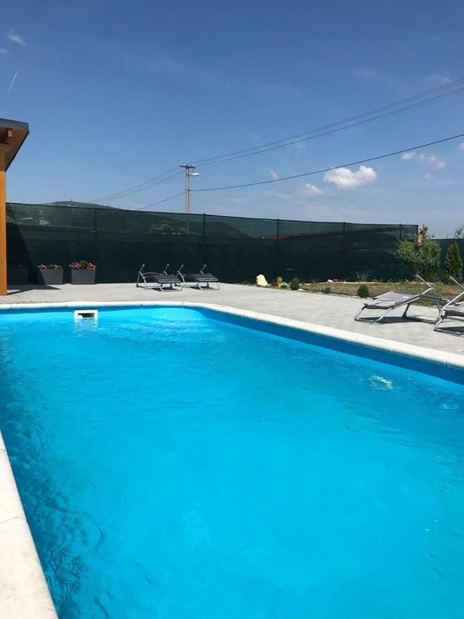 Apartmany Milovice Milovice  Luaran gambar