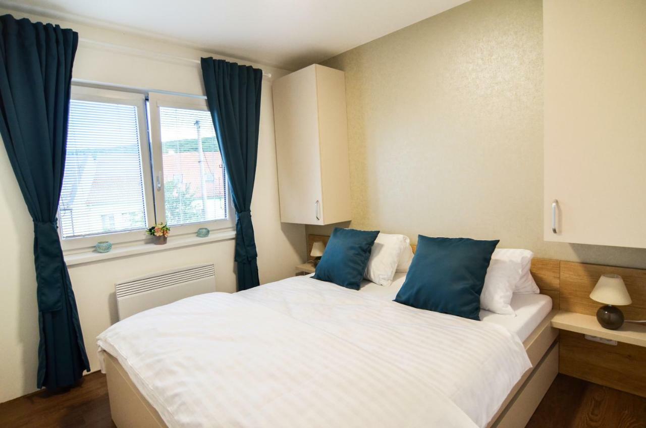 Apartmany Milovice Milovice  Luaran gambar